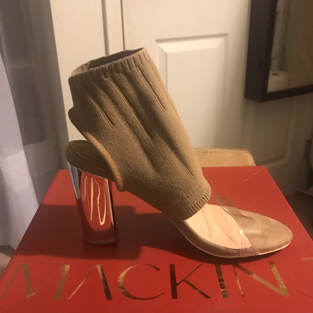 Shoe boots